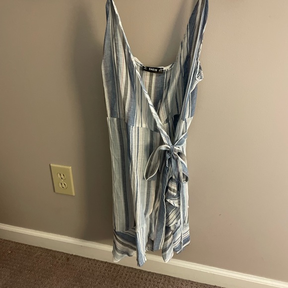 NEVER WORN - Picture 3 of 3